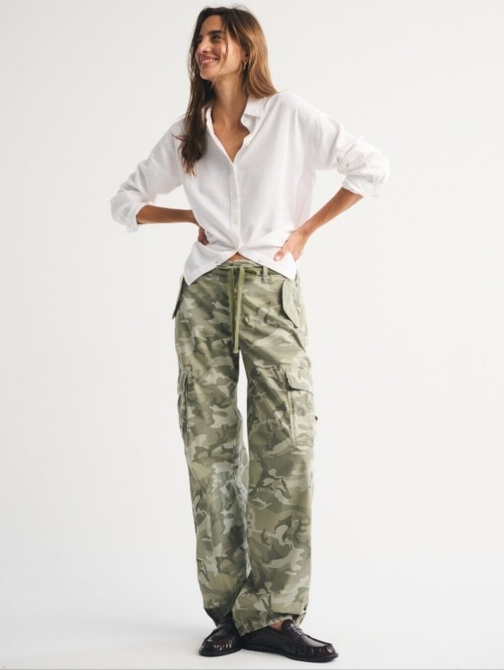 Abercrombie & Fitch Low Rise Ultra Loose Cargo Pant Sz XS